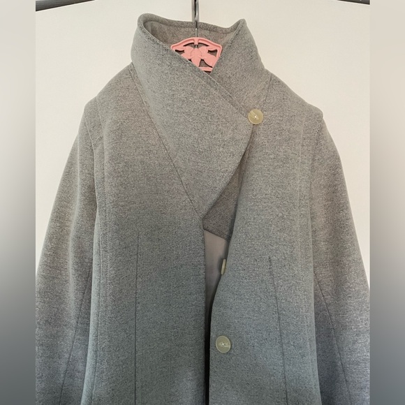 Wool/ cashmere blend pea coat - Picture 3 of 7